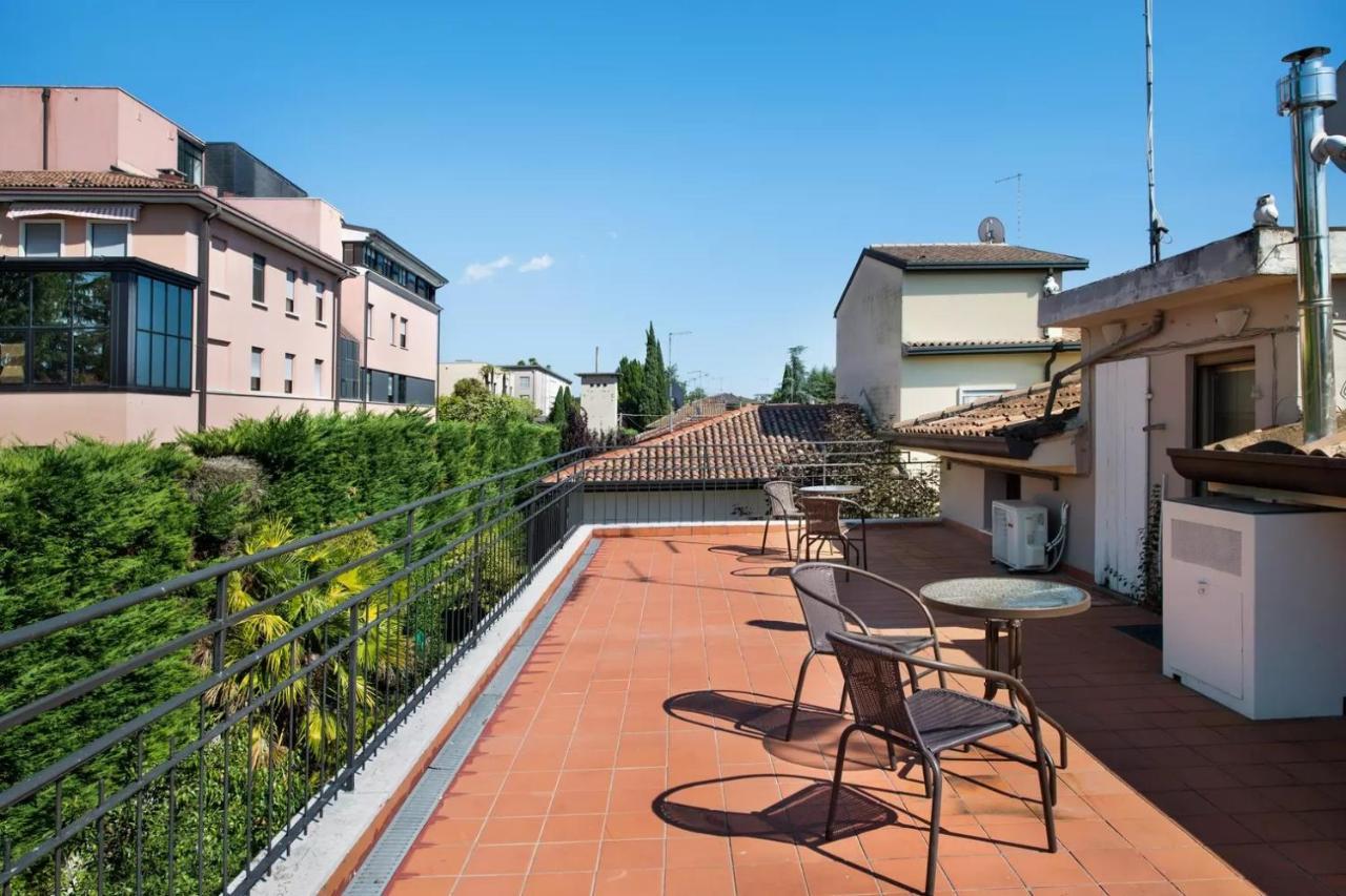 Apartamento Civico 22 Peschiera del Garda Exterior foto