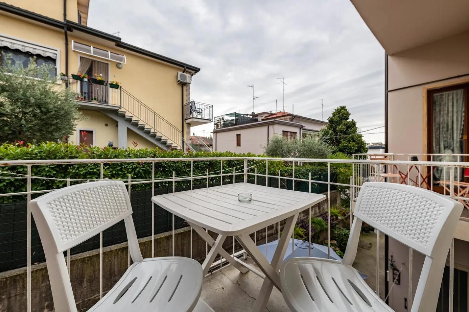 Apartamento Civico 22 Peschiera del Garda Exterior foto